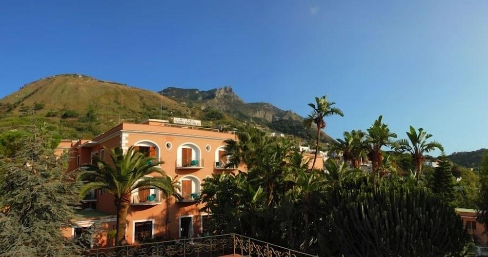 Hotel Terme Castaldi Forio  Exterior photo